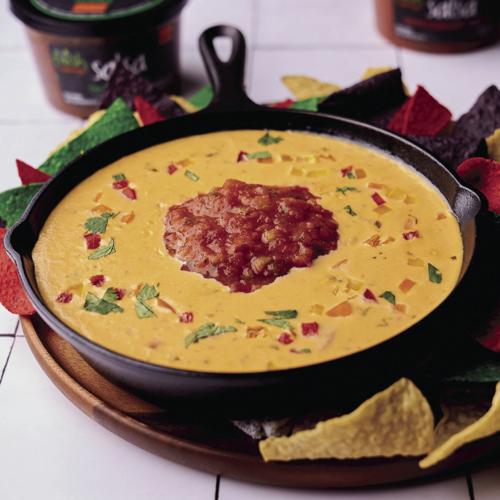Cast Iron smoked queso dip