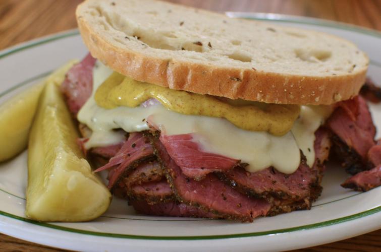 ‘Pastrami on Rye’ Easton synagogue hosts event, dinner examining the history of Jewish delis