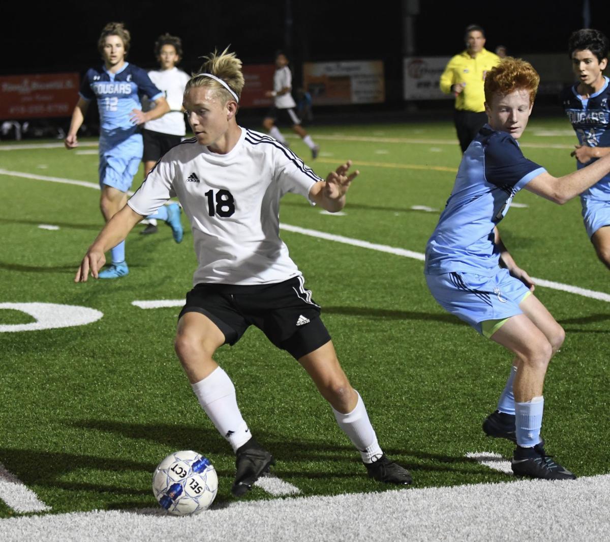 Cougars Oust The Warriors High Schools Stardem Com