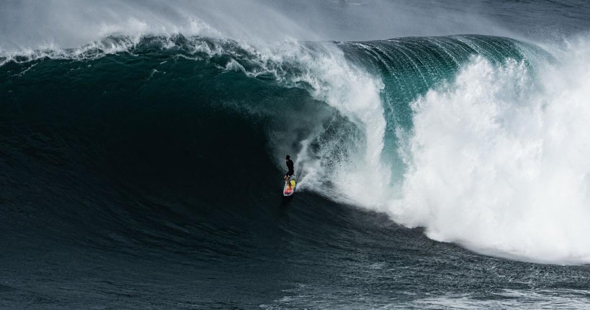 Nebraska native makes a career out of big wave photography