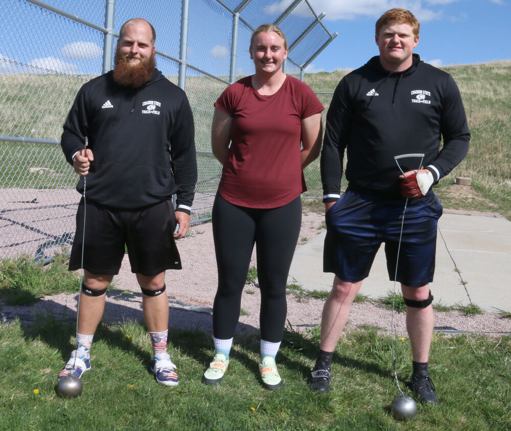 CSC hammer throwers do well again