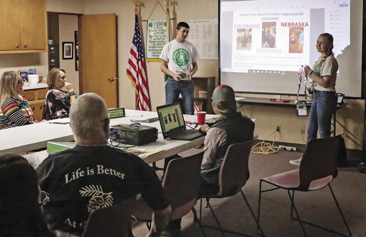 Jayce Meyring Madison Adam Represent Box Butte County At National 4 H Congress Latest News Starherald Com