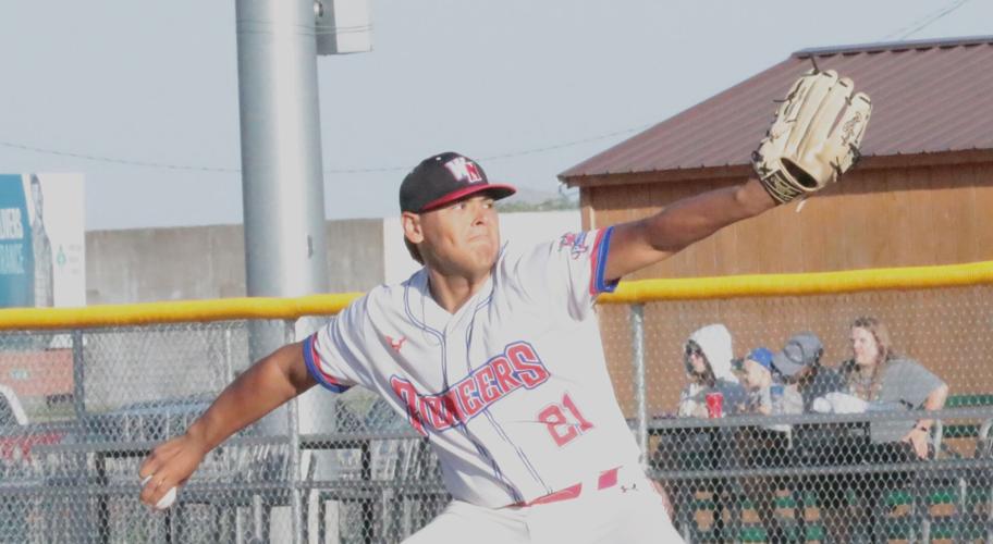 Western Nebraska Pioneers open season with win over Cougars