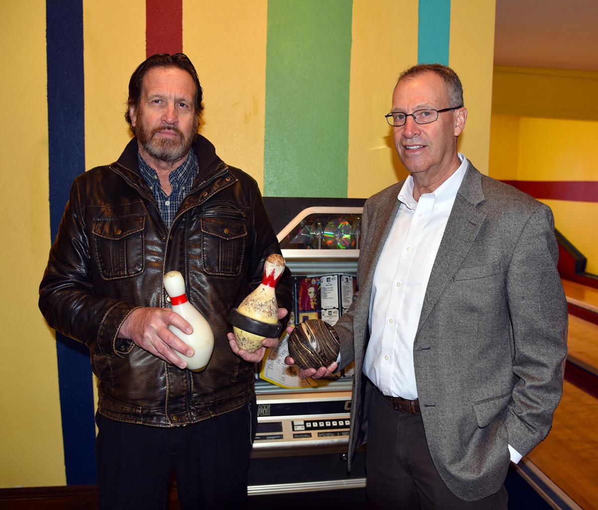 Potter banker's family, volunteers work to keep tiny town in business