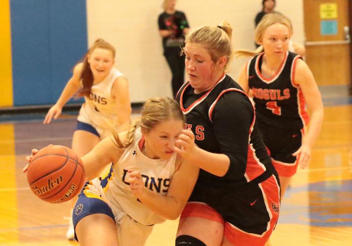 Morrill boys, girls hoops get wins in Guerue's home finale