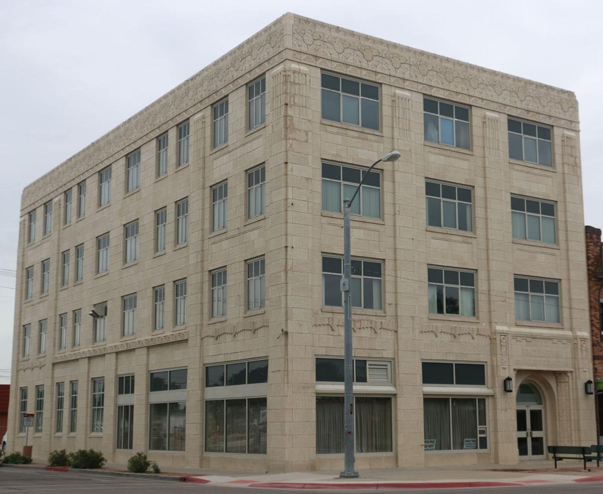 Whats Upstairs Downtown Inside Buildings In The 1600 To 1900 Block Of Broadway Local Starherald Com