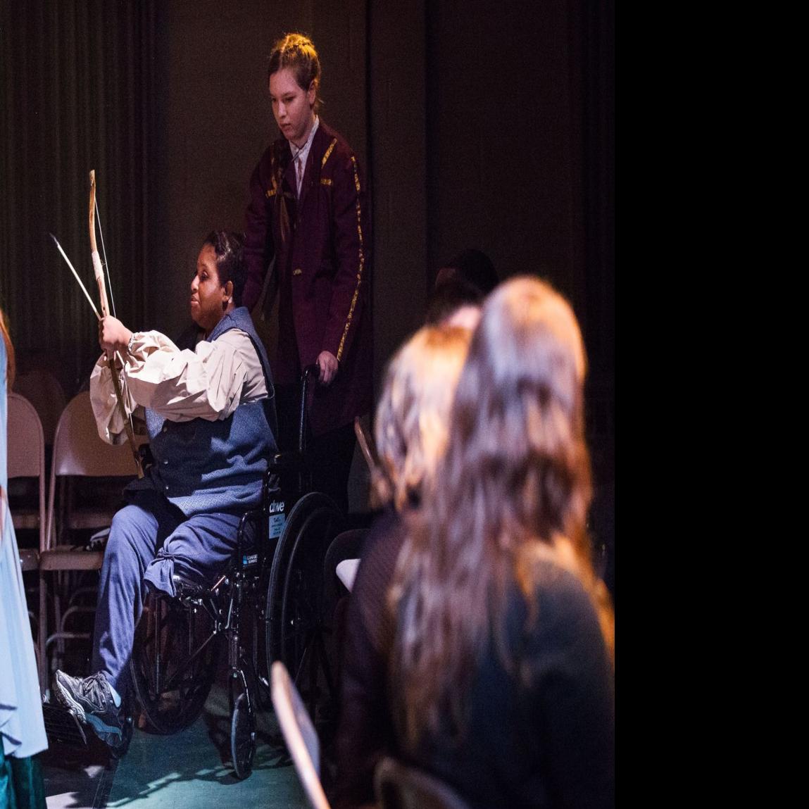 Omaha Theater Taking Down Barriers For Differently Abled Actors Crowds State And Regional News Starherald Com
