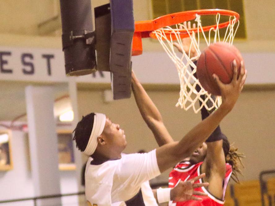 No 14 Casper College Edges Wncc Men S Basketball Team Sports