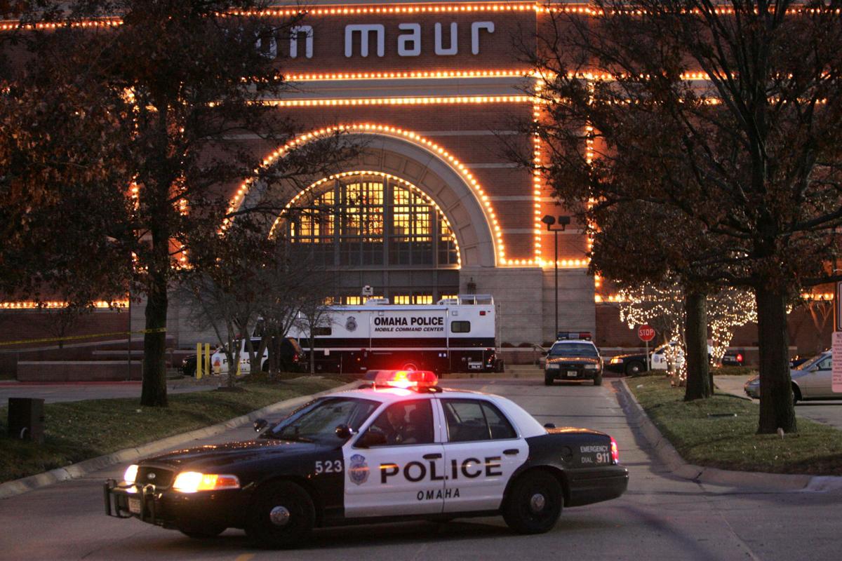 After Von Maur Shooting Omaha Police Officers Struggled Under Weight 