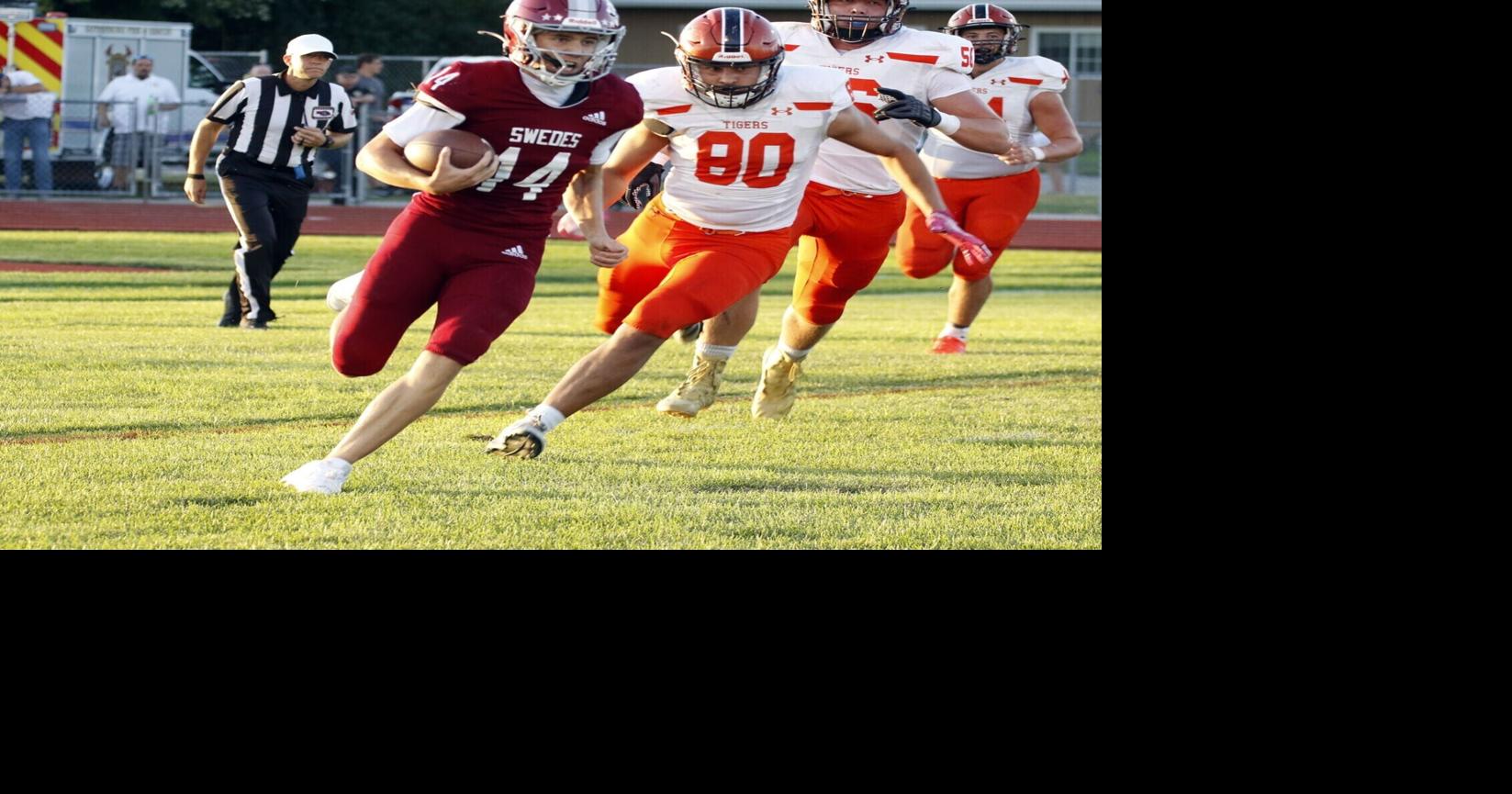 Comeback bid falls short as Mitchell football suffers first loss of the season