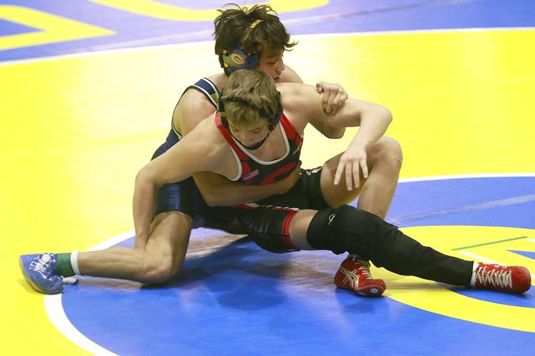 Gering wrestlers win B4 District title; Scottsbluff takes third