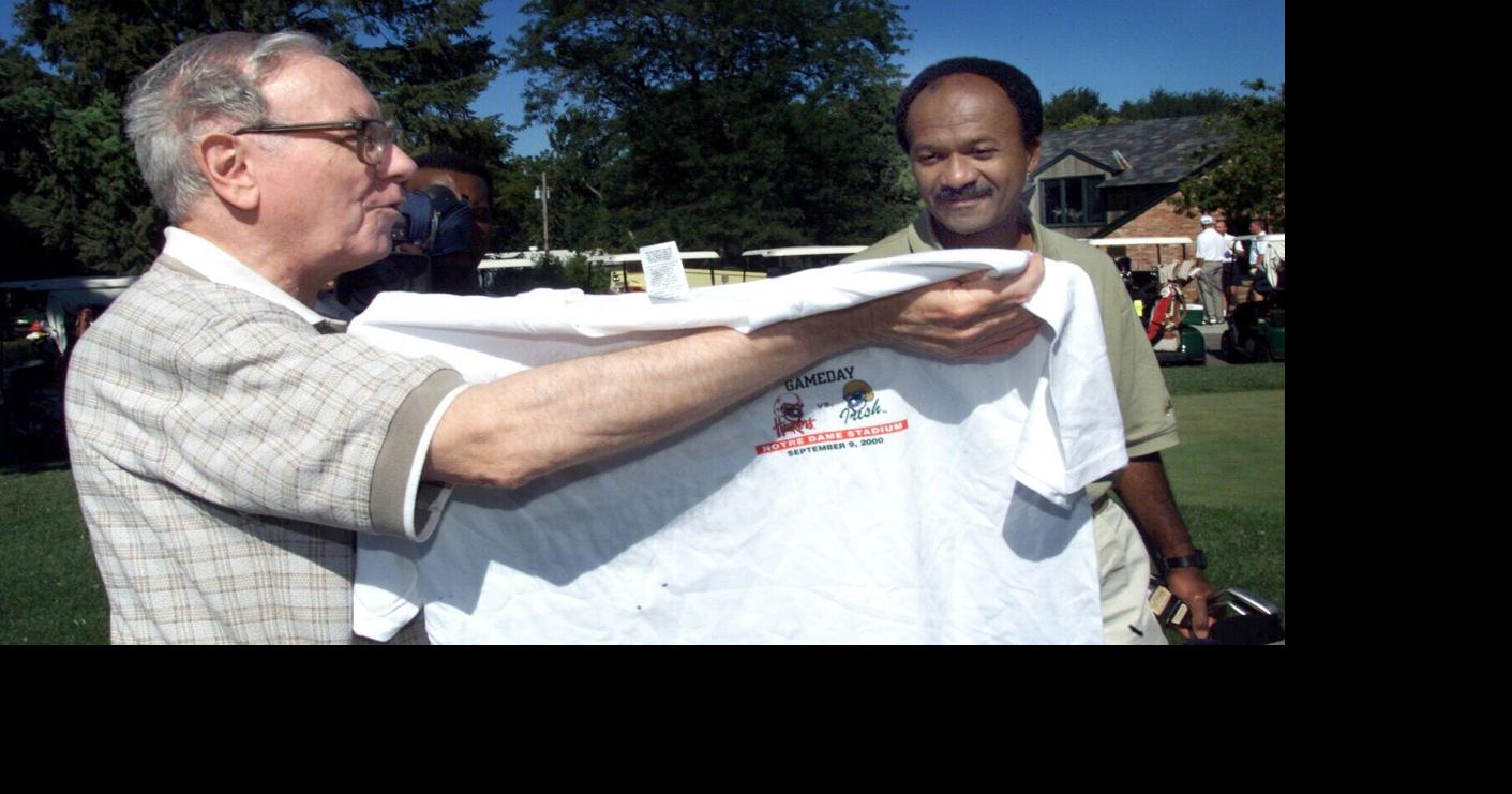 Warren Buffett's charity event ran headlong into 9/11 history during 2001 Offutt tour