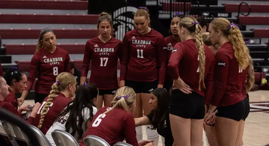Eagles Battle for Three Sets in Colorado Springs