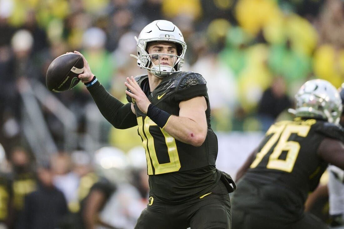 With Pac-12 alt game in sight, No. 6 Oregon welcomes USC