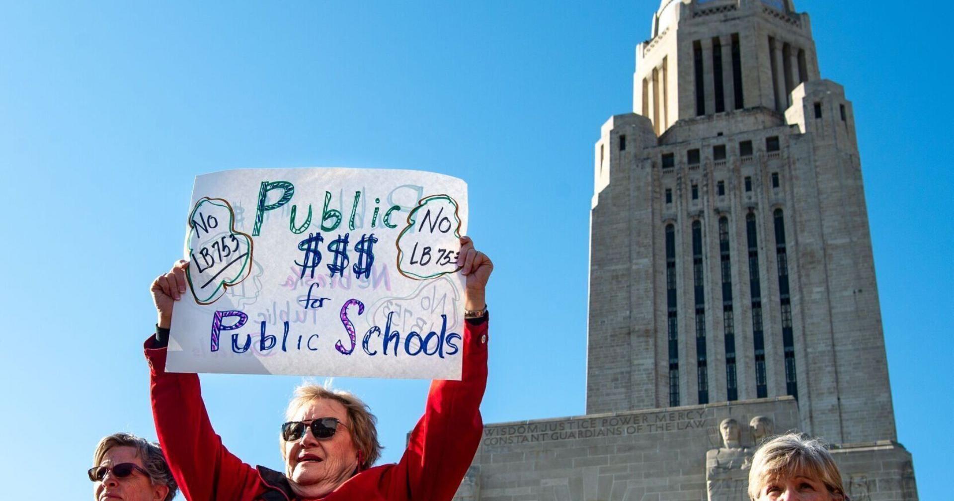 Allegations of deception, harassment traded during petition drive about new Nebraska law - Vimarsana News