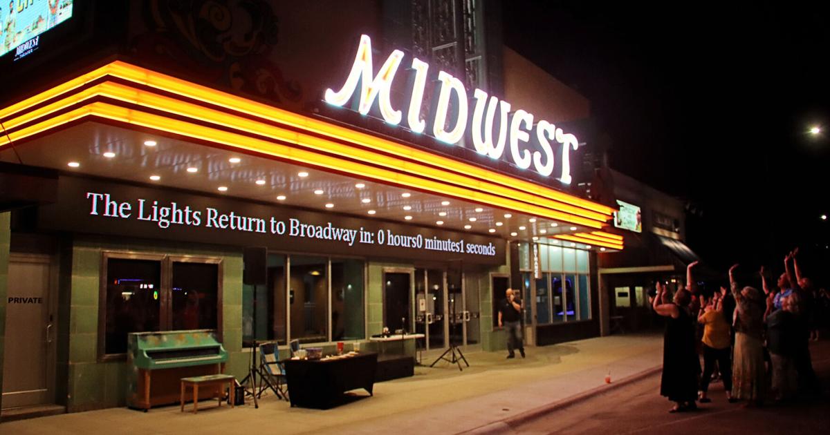 Pinangalanan ng Midwest Theater ang bagong executive director Pinangalanan ng Midwest Theater ang bagong executive director