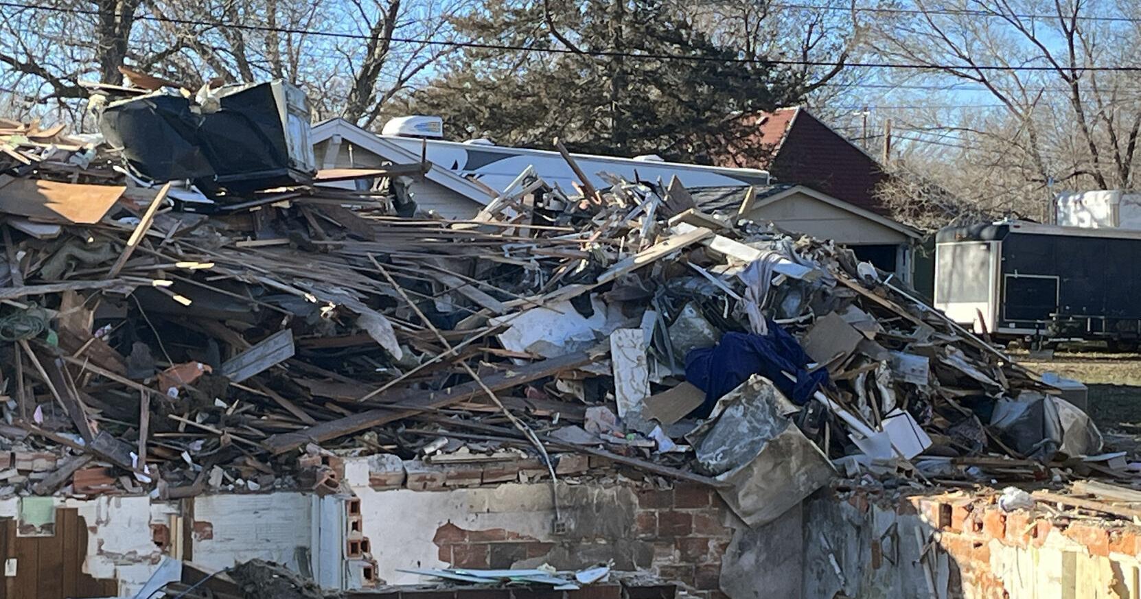 Explosions destroy Hastings, Nebraska home - Vimarsana News