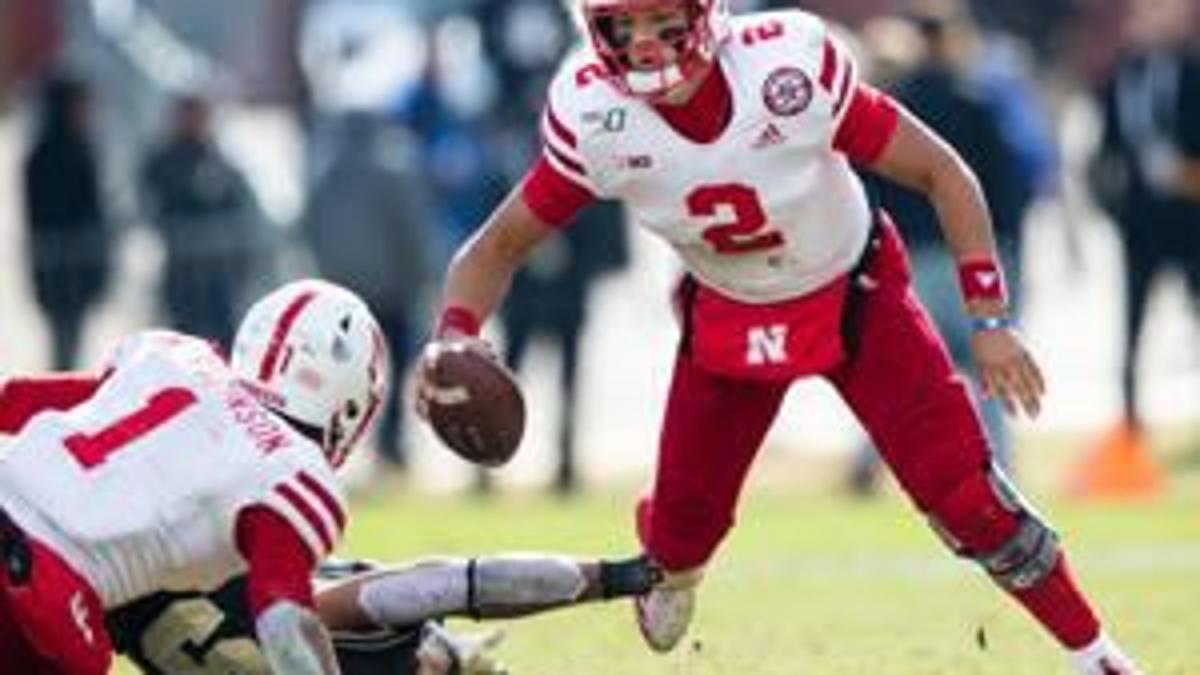 Mario Verduzco Worked With Adrian Martinez To Fix Issues Now Husker Qb Needs To Just Play Football Starherald Com