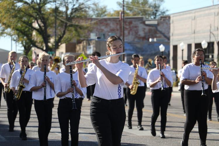Gering bands march in time