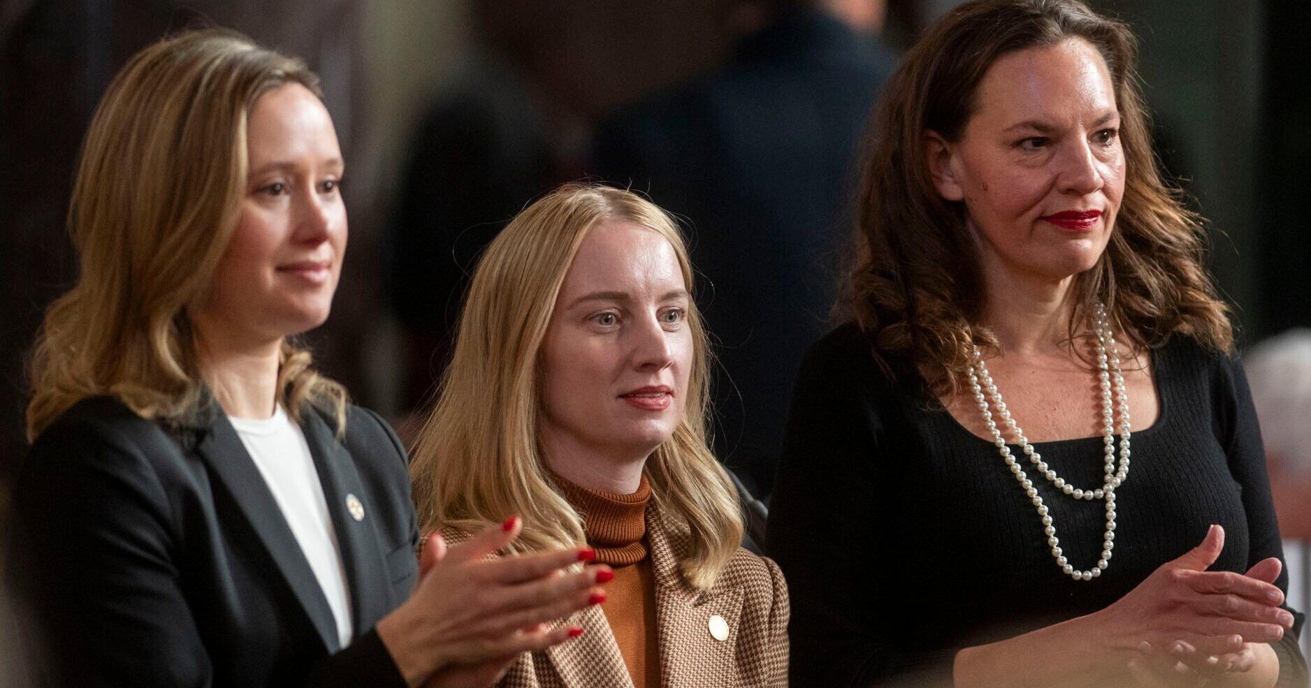 Nebraska senators ask to repeal abortion, trans restrictions - Vimarsana News