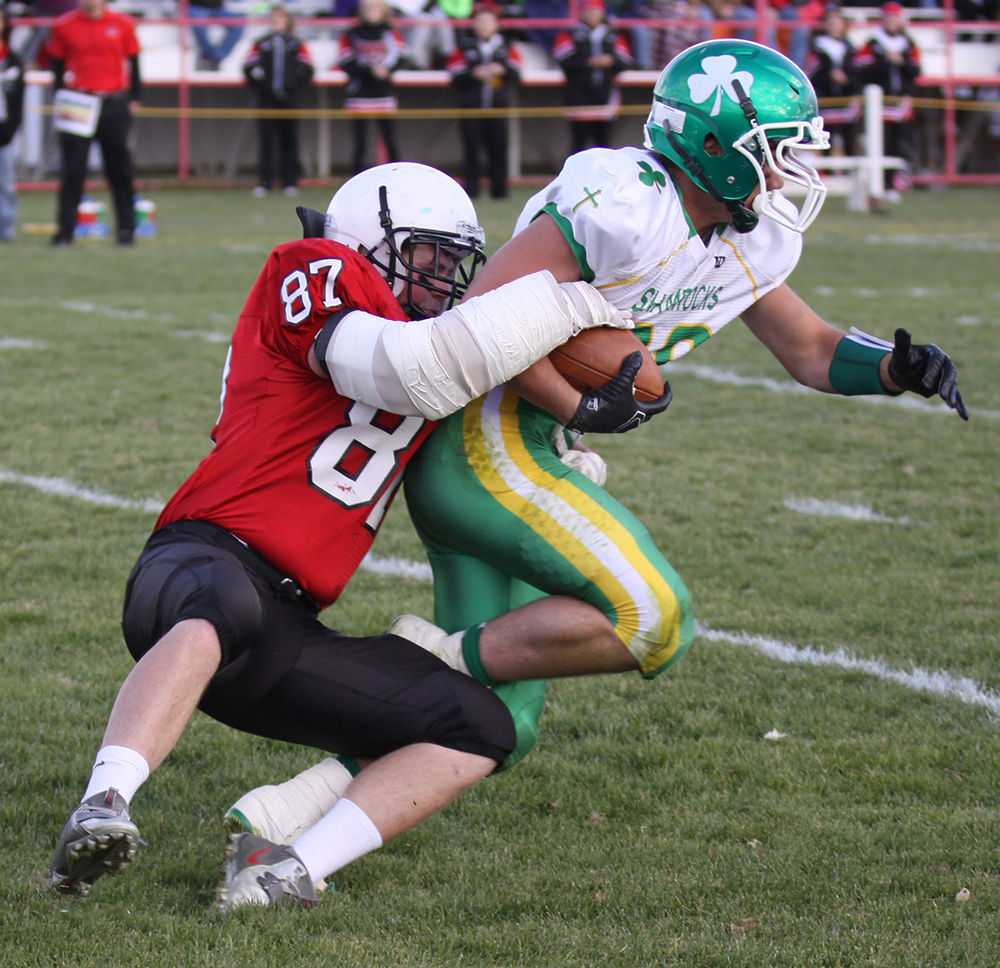 FOOTBALL Spalding Academy runs past Minatare in 6man semifinals