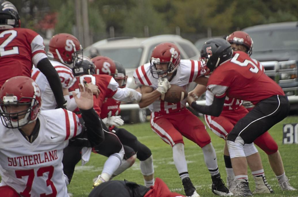 PHOTOS hemingford vs. Sutherland football