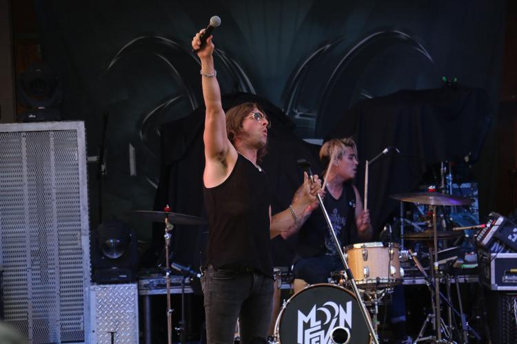 PHOTOS: Moon Fever/Hinder Concert