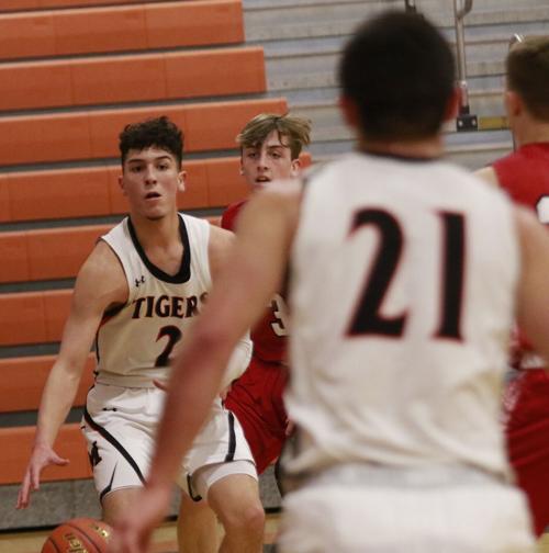 Mitchell boys stage late-game rally to down Sidney