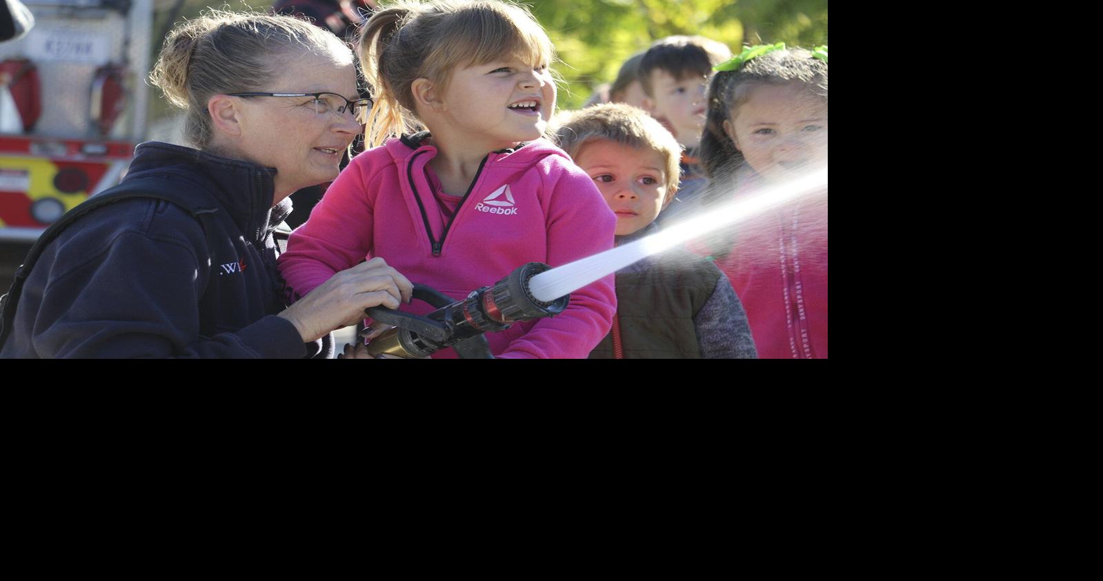 Gering Fire Department teaches fire prevention at Northfield Elementary