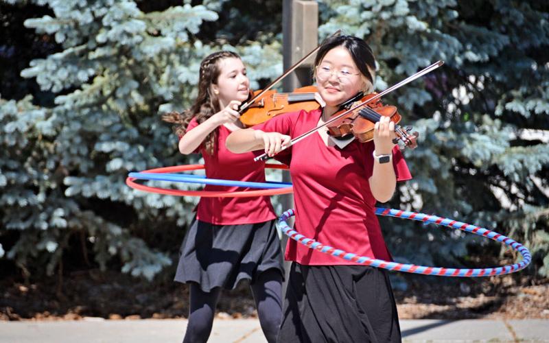 Sounds of Frontier Strings fill Centennial Park