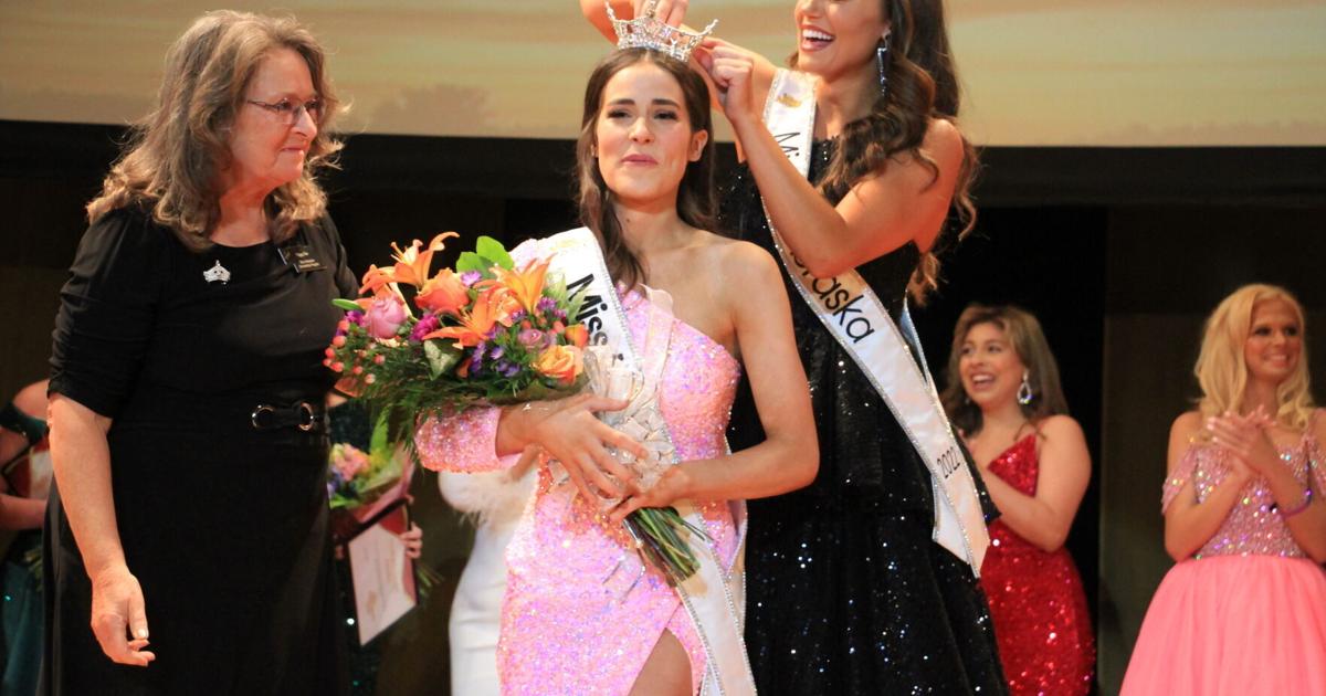 Gering's Morgan Baird prepares for Miss America Pageant