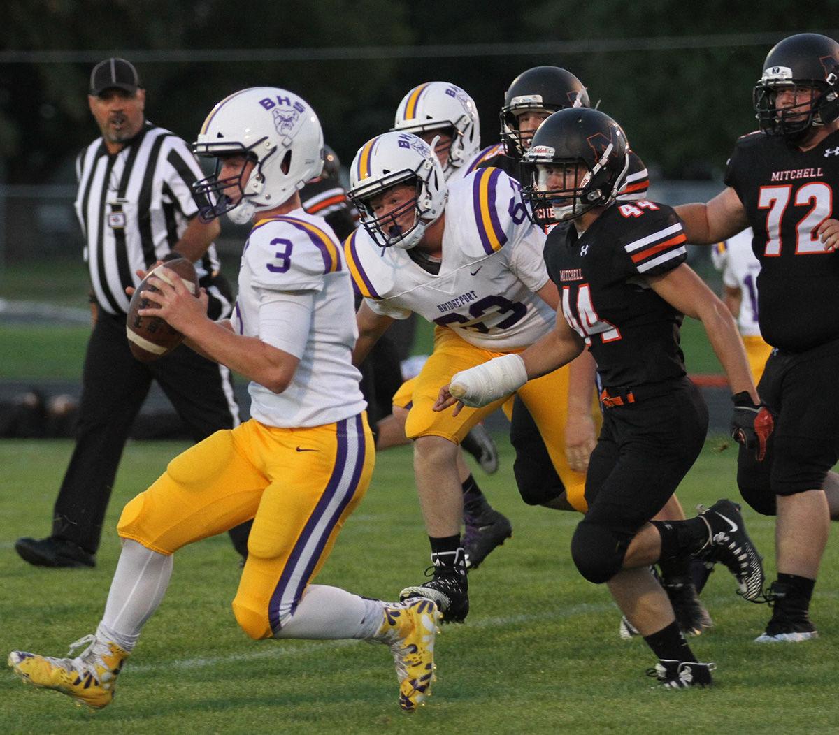 Mitchell Holds Off Bridgeport Sports Starherald Com