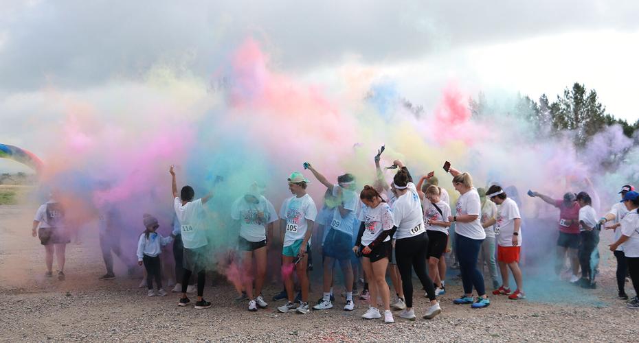 Color Dash draws more than 200 runners