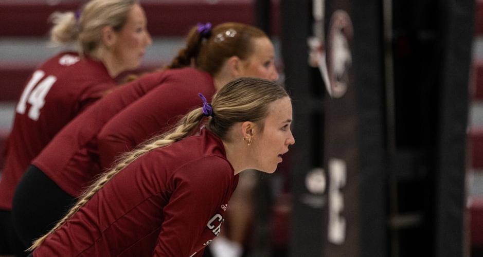 Volleyball Facing Front-Runners on Front Range