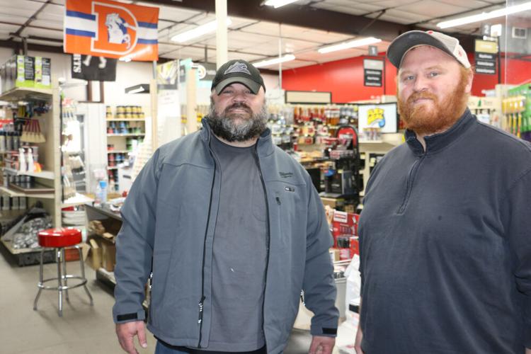 Oshkosh hardware store comes up Aces