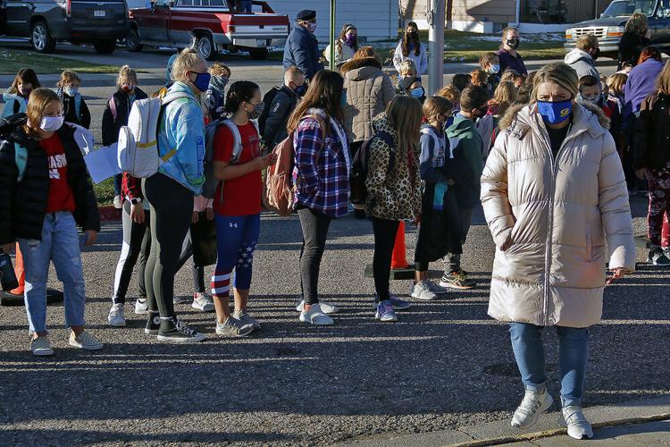 Geil Elementary celebrates Veterans Day