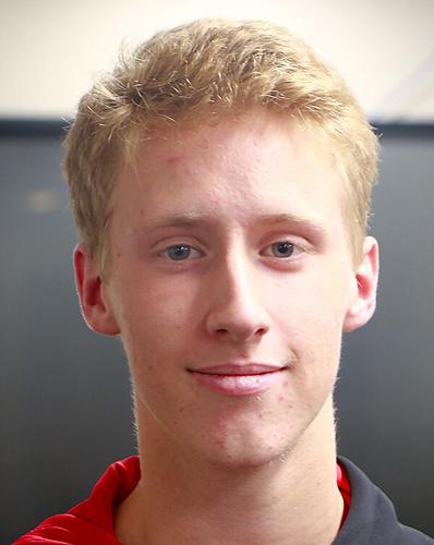 Gering’s Plummer goes from building houses in Minecraft to competing on E Sports team