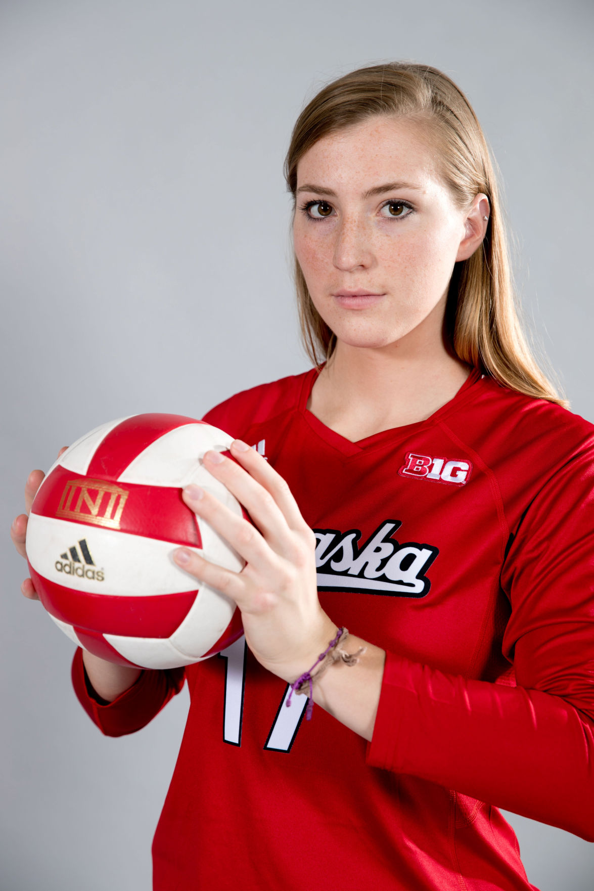 Mikaela Foecke leads the way as No. 4 Nebraska bounces back and handles