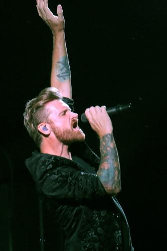 Moon Fever, Hinder rock out at Five Rocks
