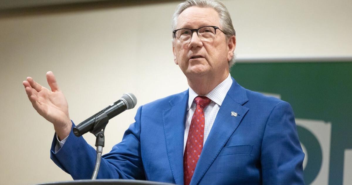 071726_EconomicForum_03