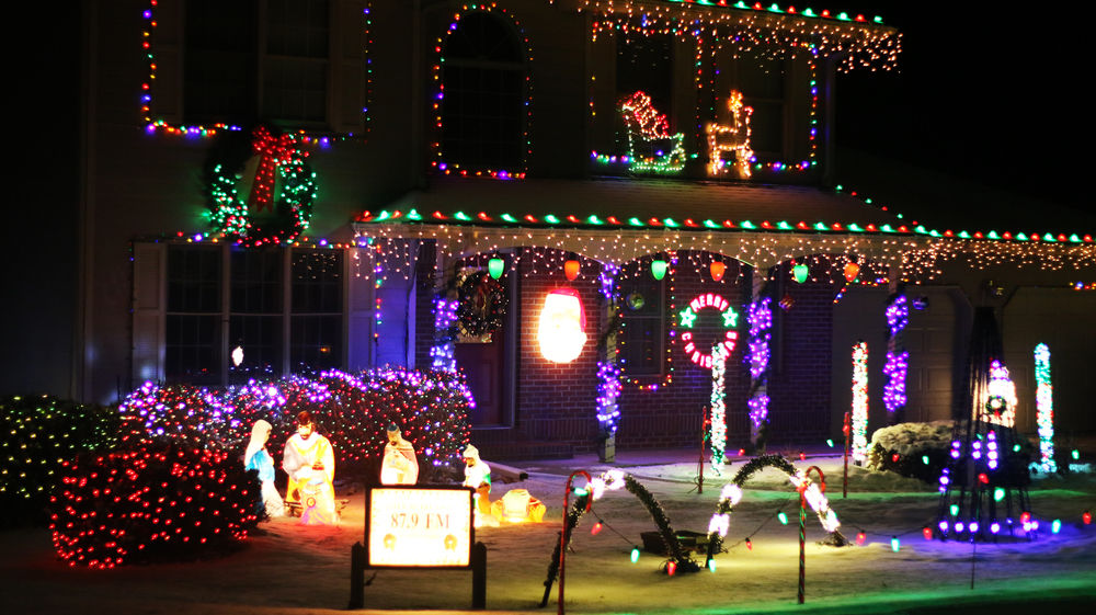 Torrington Wy Christmas Parade 2022 Torrington Couple Continue Tradition Of Producing Christmas Light Show |  Building Industry | Starherald.com