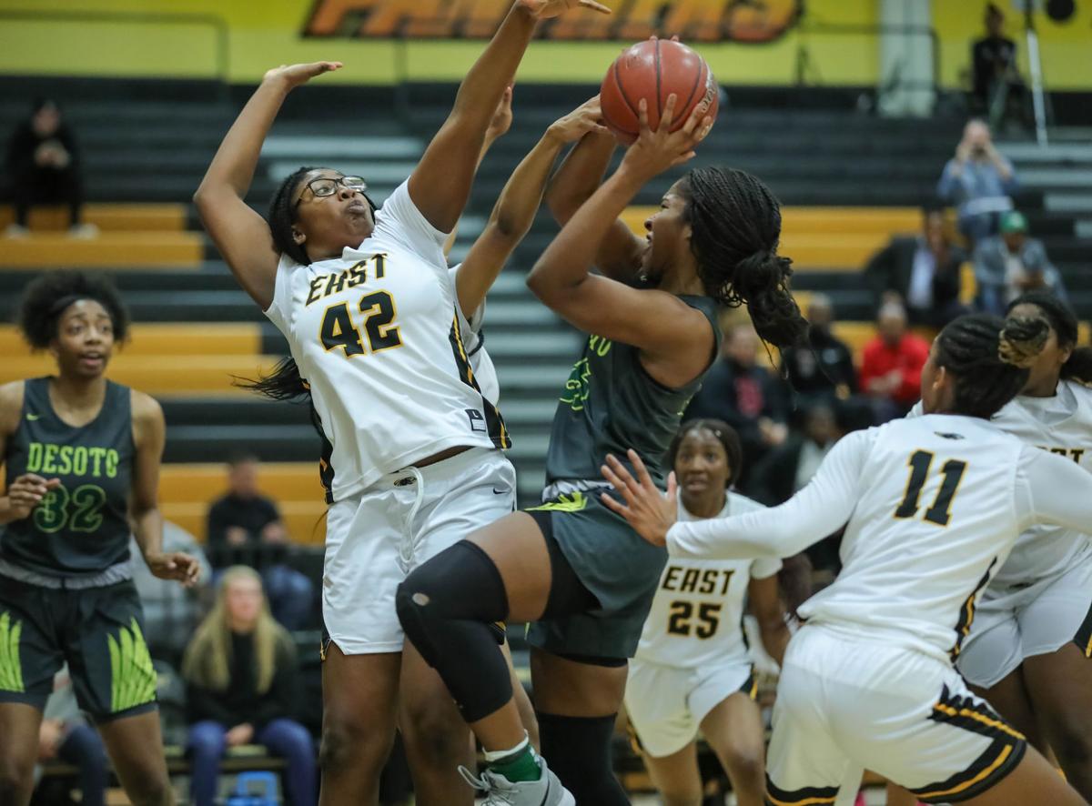 Lady Panthers Can T Keep Pace With National No 1 Desoto Sports