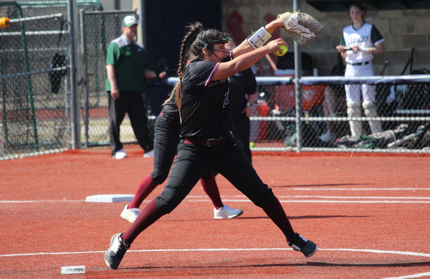 Softball playoffs: Mansfield Lake Ridge wins regional final opener