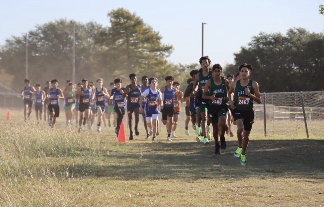 Local Runners Deliver Strong Performances at State Cross Country Meet in Texas
