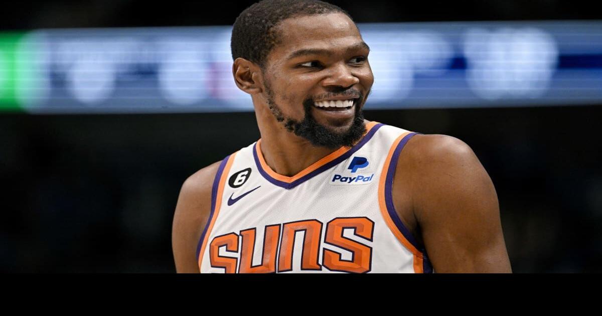 Phoenix Suns forward Kevin Durant (35) reacts after a missed shot