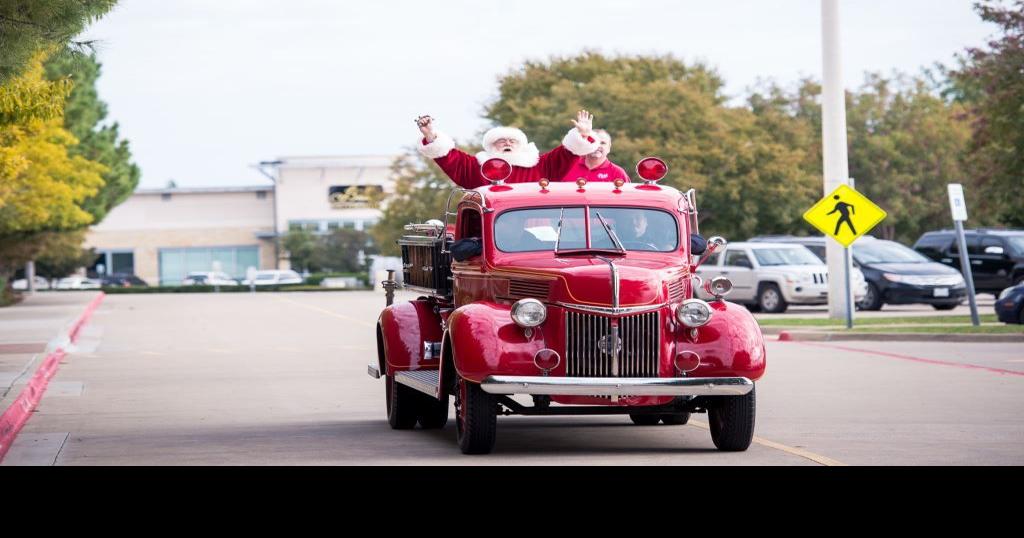 Santa Claus is coming to Frisco's Stonebriar Centre on Saturday