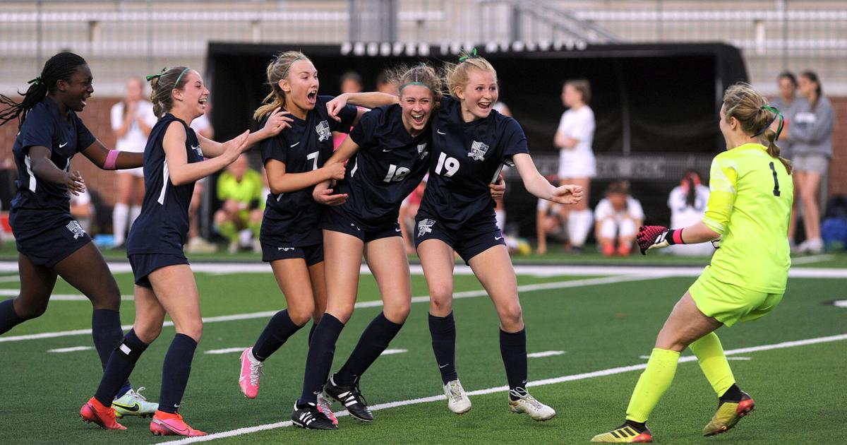 Epic Showdown! Frisco Reedy girls soccer team advances to regional ...