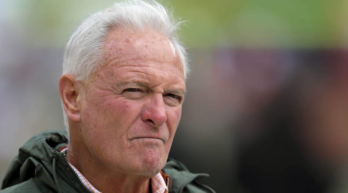 Browns Owners Dee, Jimmy Haslam in Talks to Buy Stake in Bucks, per Report, National Sports