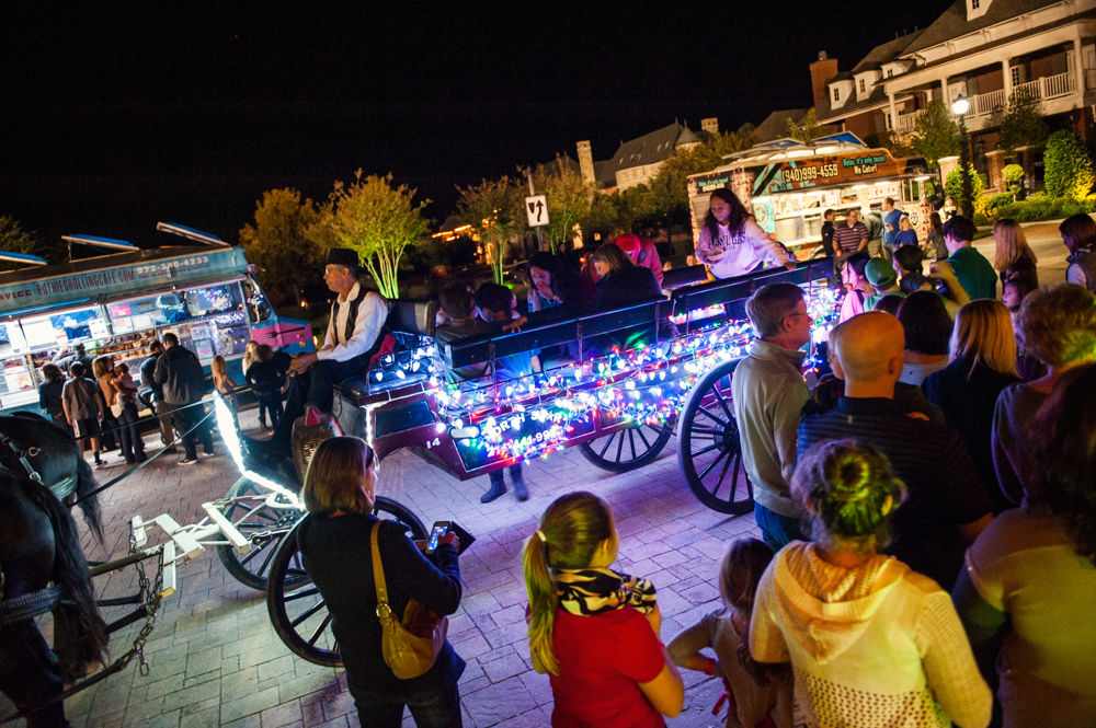 2022 Newnan Christmas Parade Frisco's Newman Village enjoys a preThanksgiving Christmas Frisco
