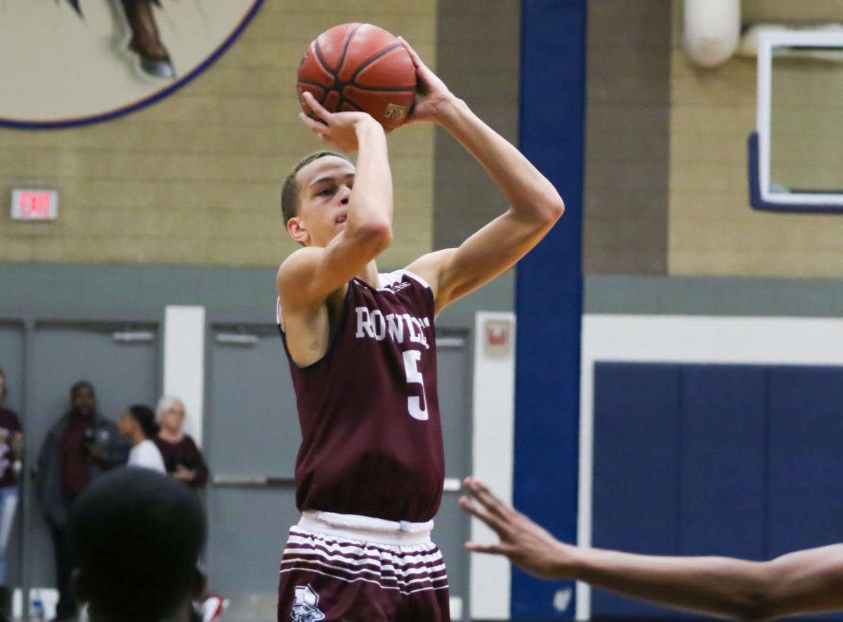 10 6a Boys Basketball Race A Tight One At Season S Halfway Point